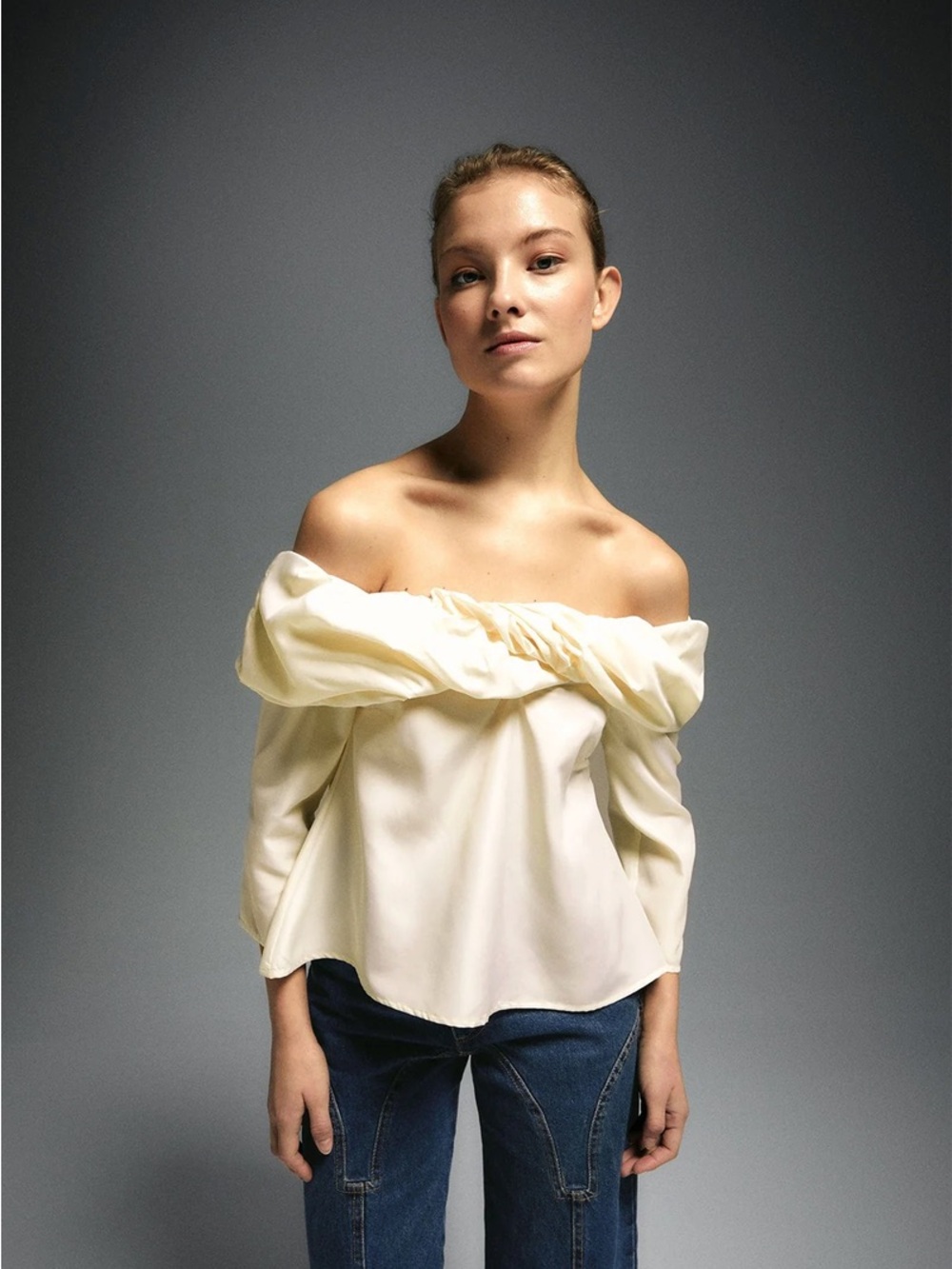 LAAGAM Off Shoulder Top